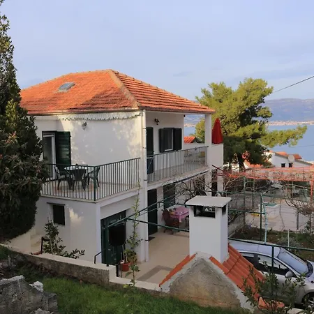 Apartment By The Sea Slatine, Ciovo - 16343